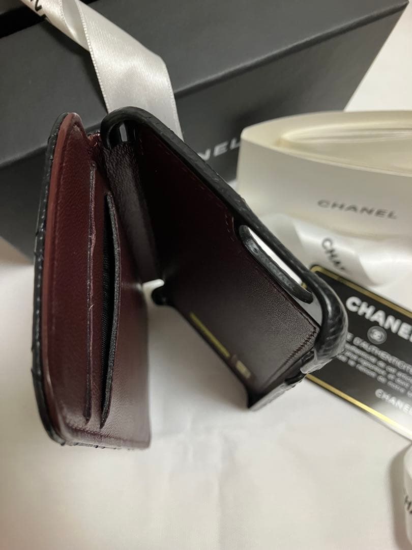 美品CHANEL iPhoneケース キャビアスキン正規品 シルバーココマーク