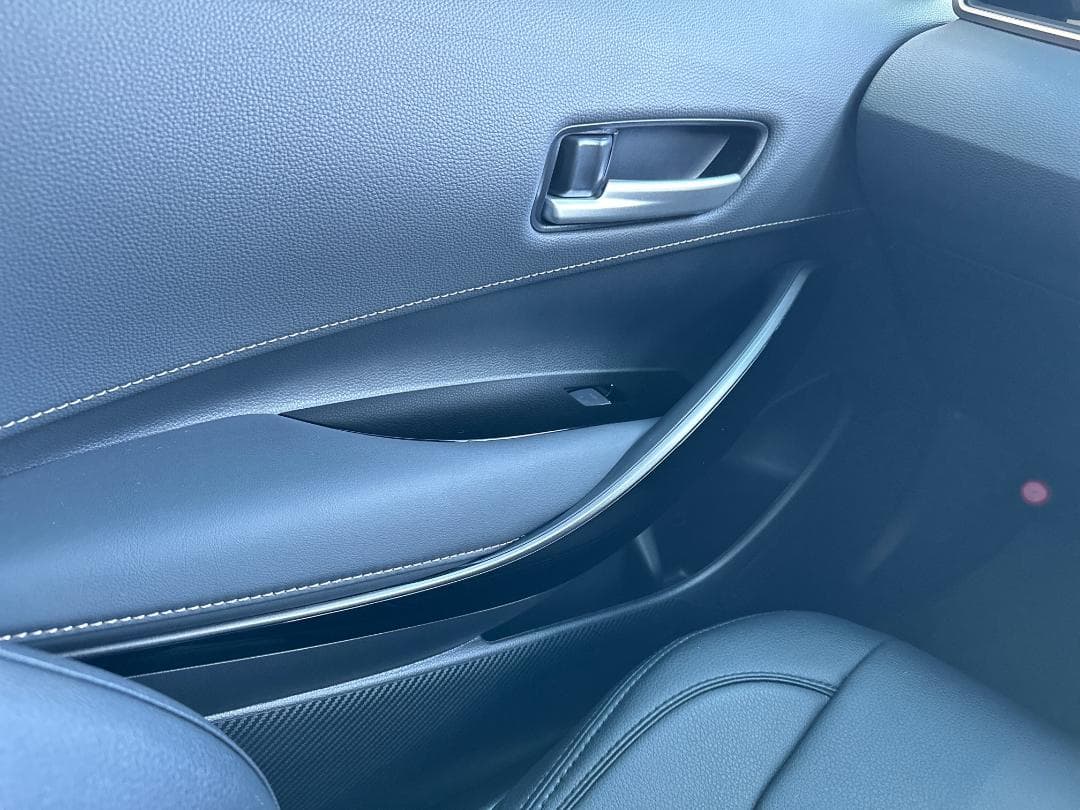 21#系カローラスポーツ★ピアノブラックウインドウパネル4枚セット