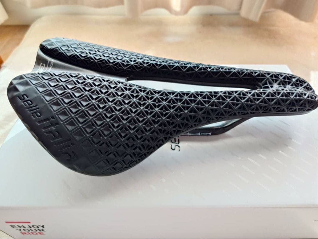 オマケ付selle Italia NOVUS BOOST EVO 3DKIT