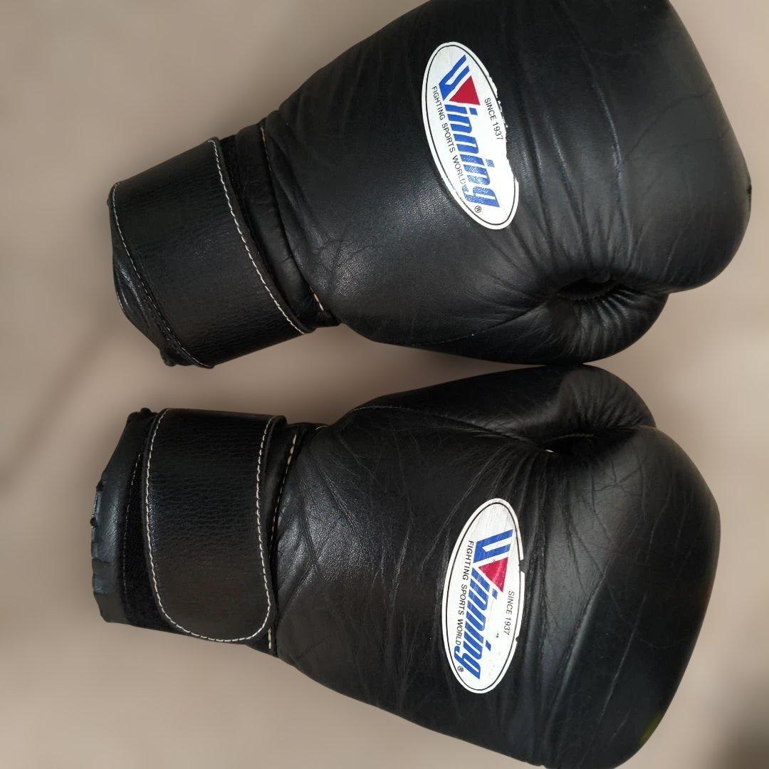 Winning ボクシンググローブ 14 oz ブラック