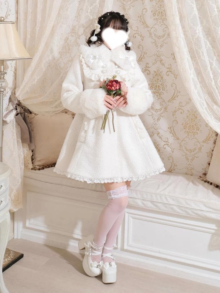 NOEMIE新品さきまるちゃんコラボ♡ヨークフレアコート