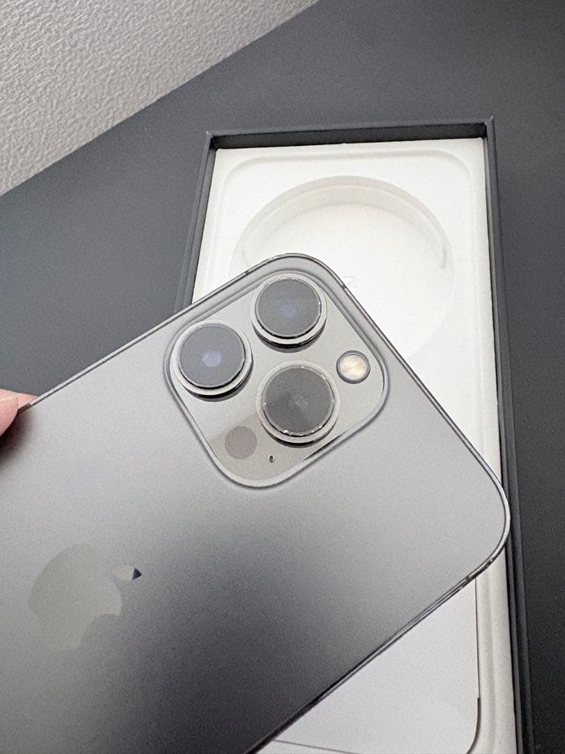 Apple iPhone 13 Pro 256GB グラファイト