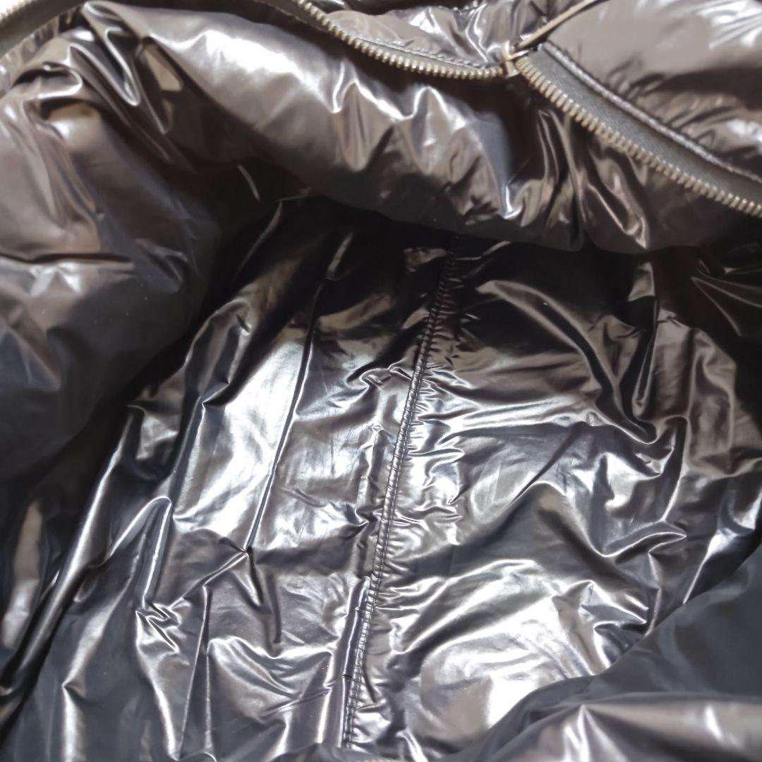 ボッテガ　黒いキルティングショルダーバッグ