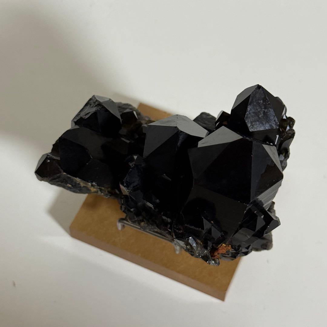 黒水晶 モリオン クラスター 台座付 漆黒 コンゴ産 原石 天然石 魔除け