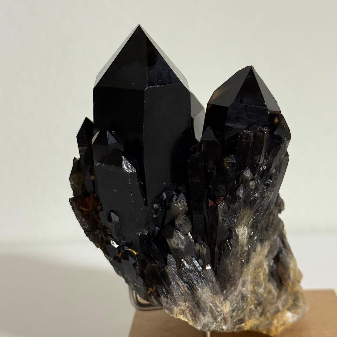 黒水晶 モリオン クラスター 台座付 漆黒 コンゴ産 原石 天然石 魔除け