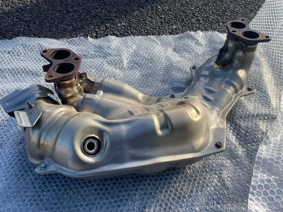 トヨタGR86 エキマニ　純正