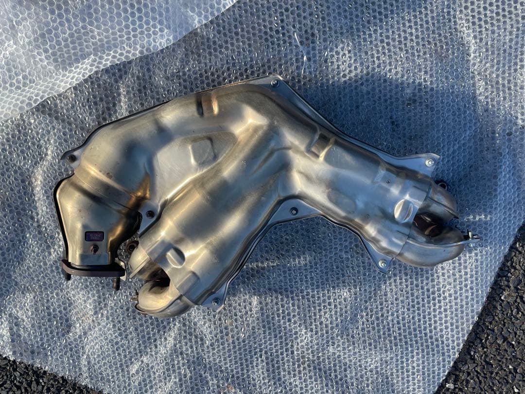 トヨタGR86 エキマニ　純正