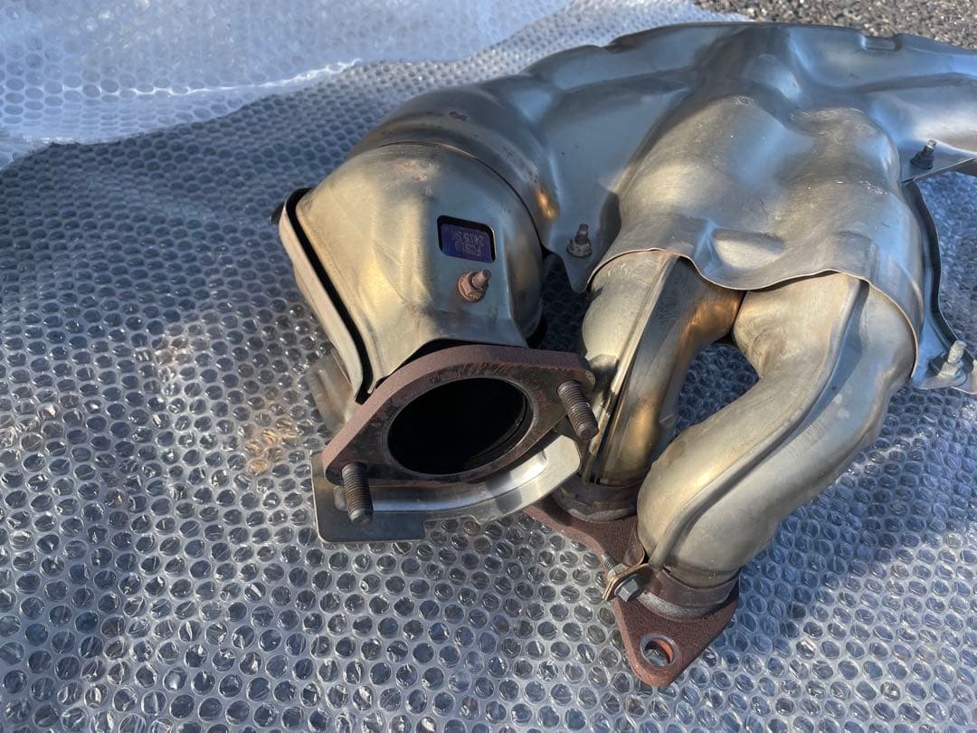 トヨタGR86 エキマニ　純正