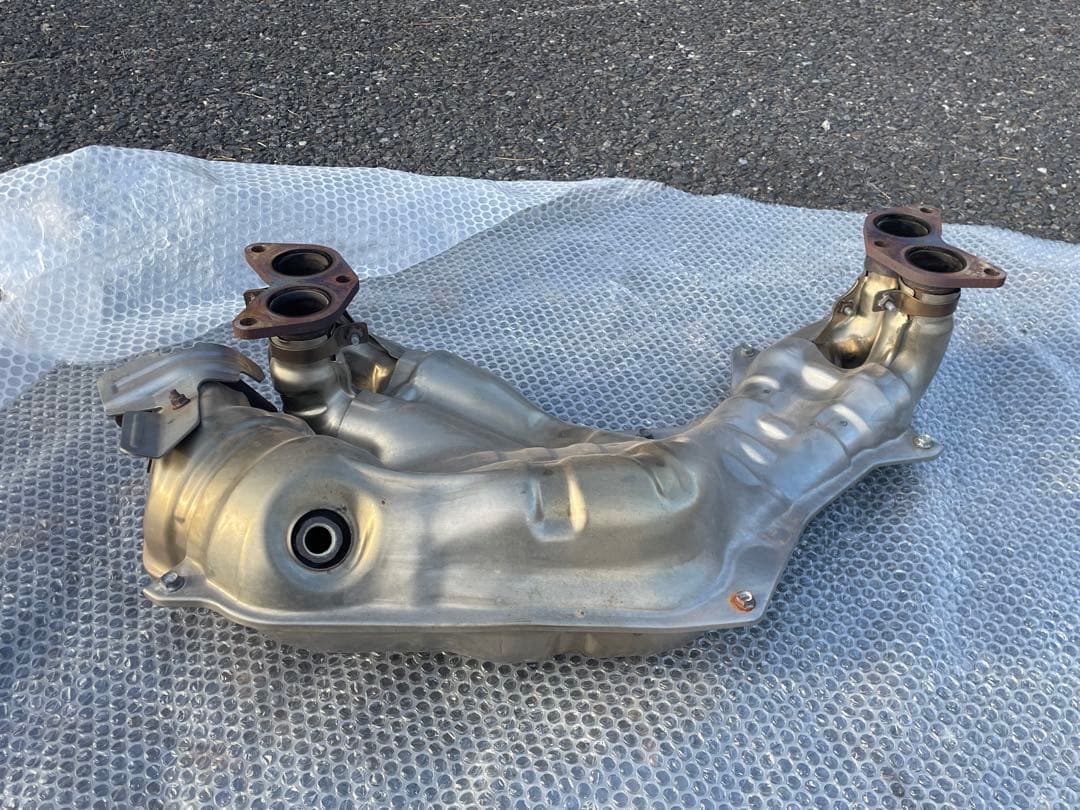 トヨタGR86 エキマニ　純正