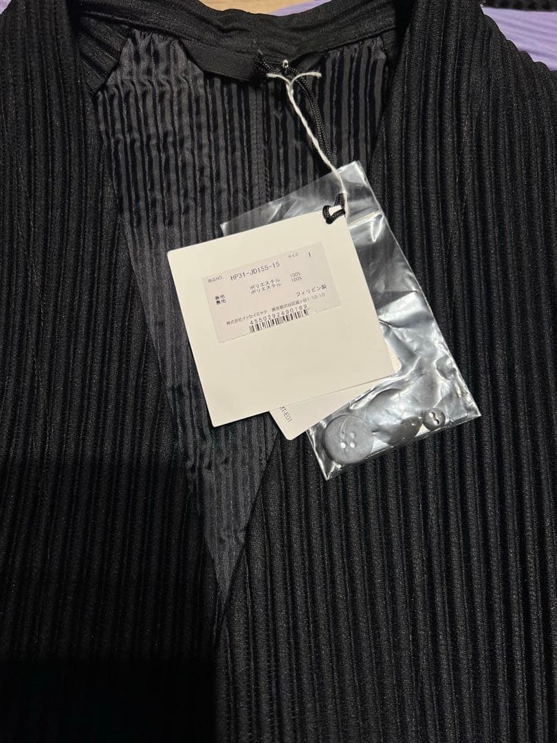 ISSEY MIYAKE HOMME PLISSÉ ノーカラージャケット 黒