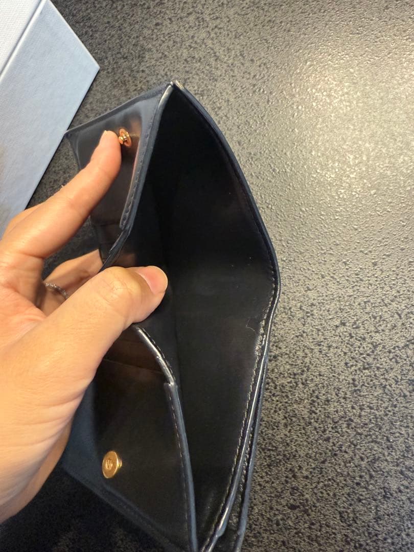 中古　CELINE ブラック 二つ折り財布