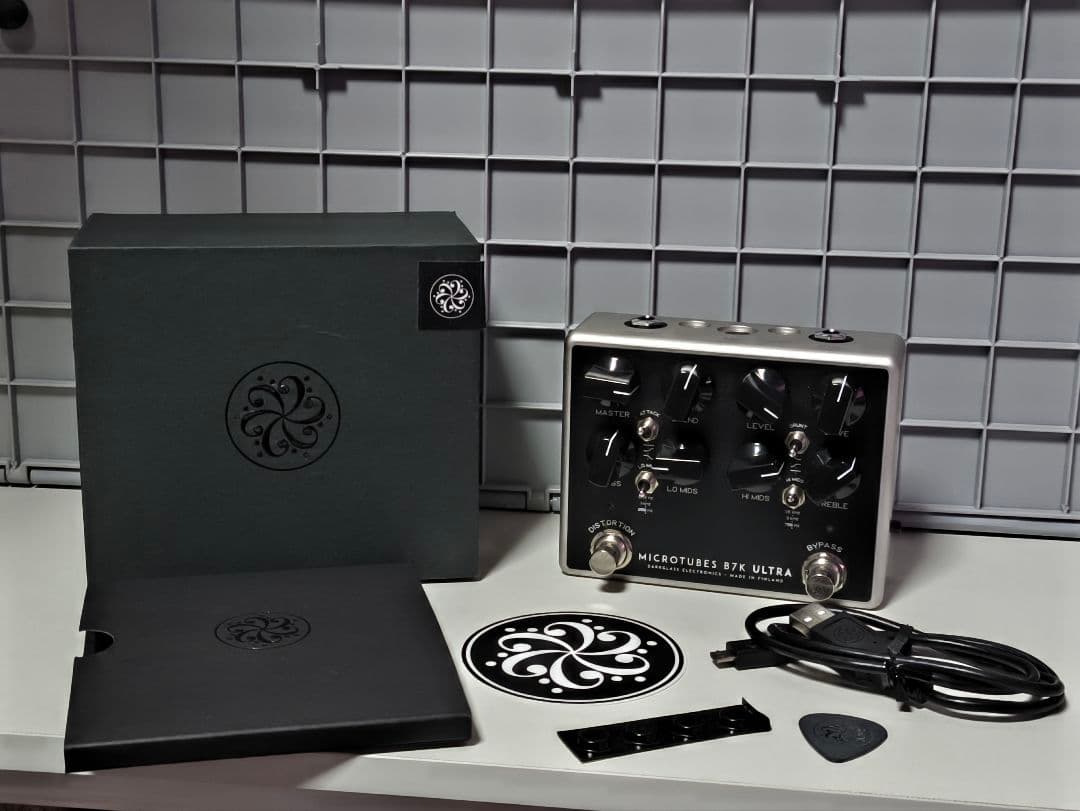 ベース B7K Ultra V2 With Aux IN