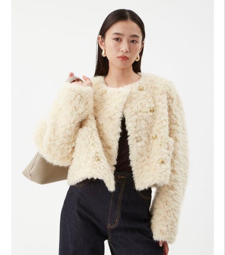 Mila Owen 金釦フェイクファー丈短ジャケット