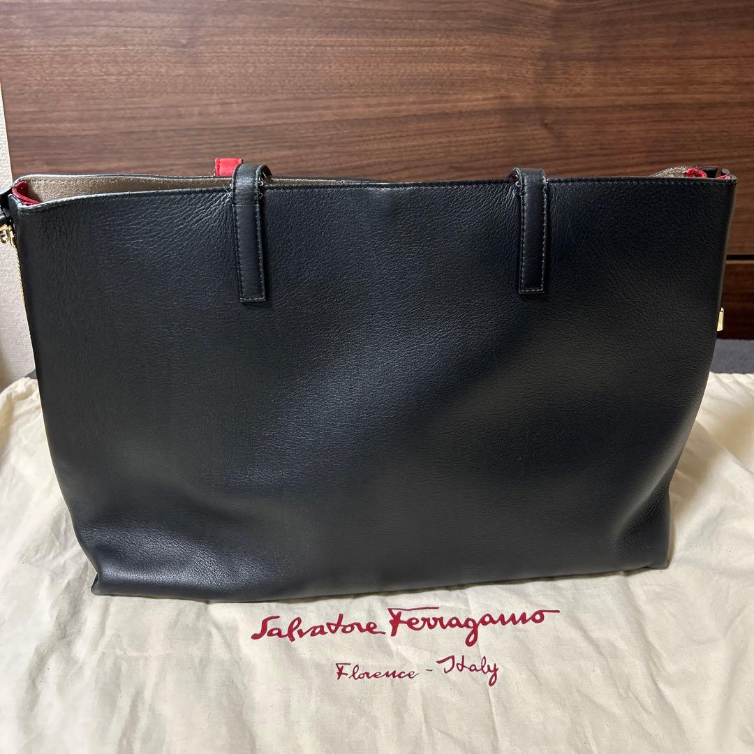 Salvatore Ferragamo ビジネスバッグ 黒