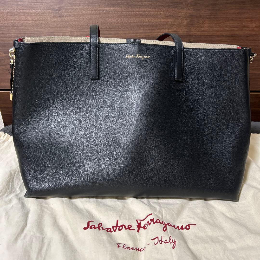 Salvatore Ferragamo ビジネスバッグ 黒