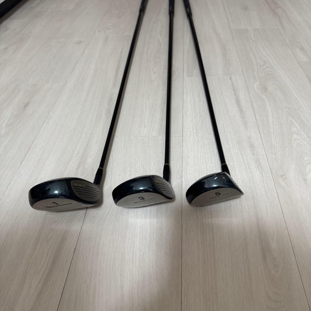 DUNLOP ゴルフバッグ 黒　ゴルフクラブ12本セット付き　ダンロップ　一色