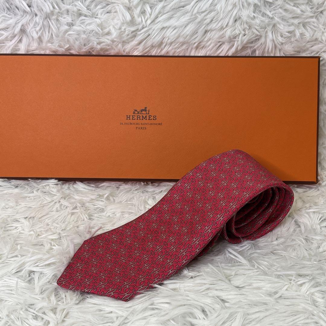 HERMES 赤色 パターン入り ネクタイ 箱付き