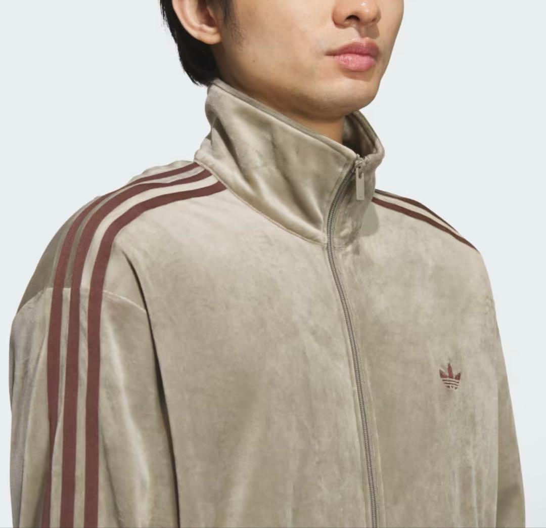 adidasファイヤーバード トラックトップ ベロア