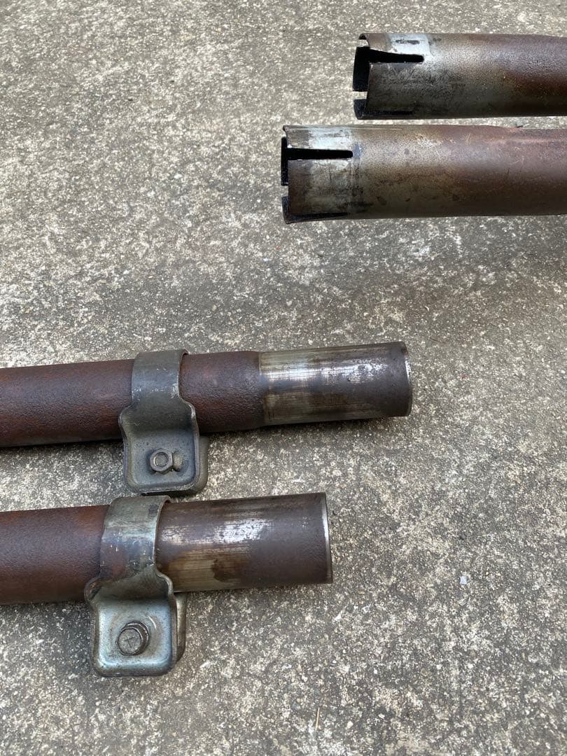 「箱スカ2000GTR ４ドア用　純正マフラー中古品」