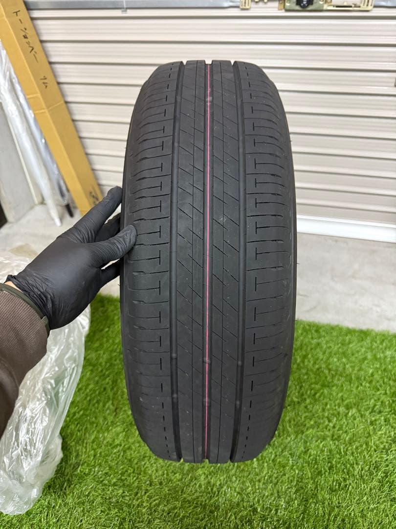 60プリウス　純正ホイールタイヤ付き⭐︎新車外し