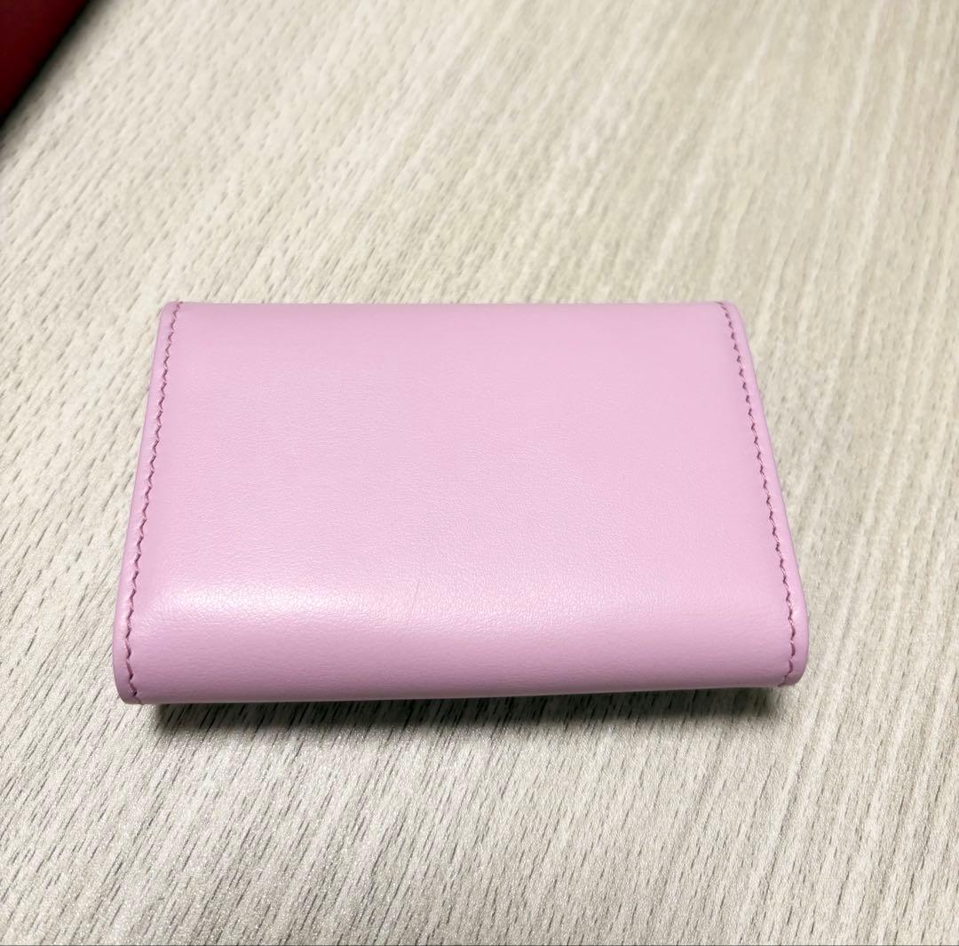 【新品】フェラガモ フラワーバックル6連キーケースラベンダーピンク