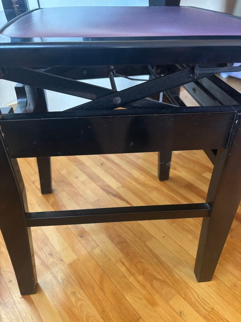 トムソン椅子 ピアノ椅子　高さ調節機能付き