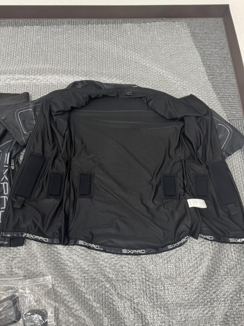 シックスパッド　パワースーツ　上下セット 　人気 L サイズ　下 LL