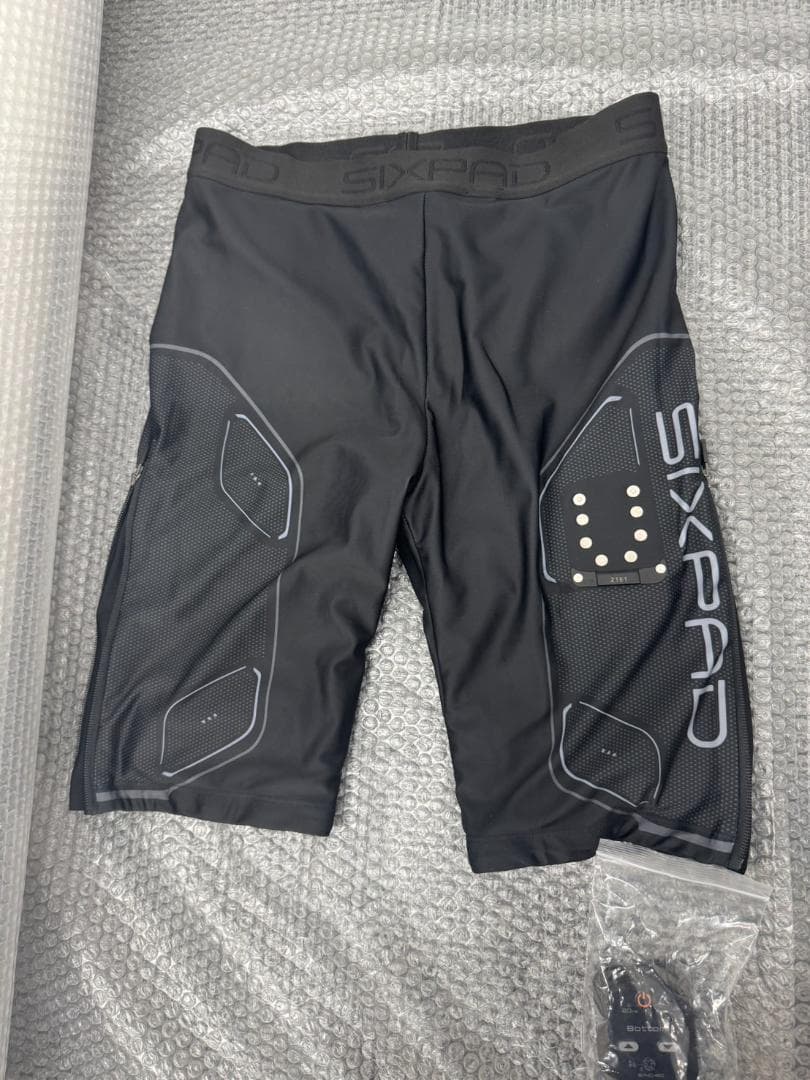 シックスパッド　パワースーツ　上下セット 　人気 L サイズ　下 LL