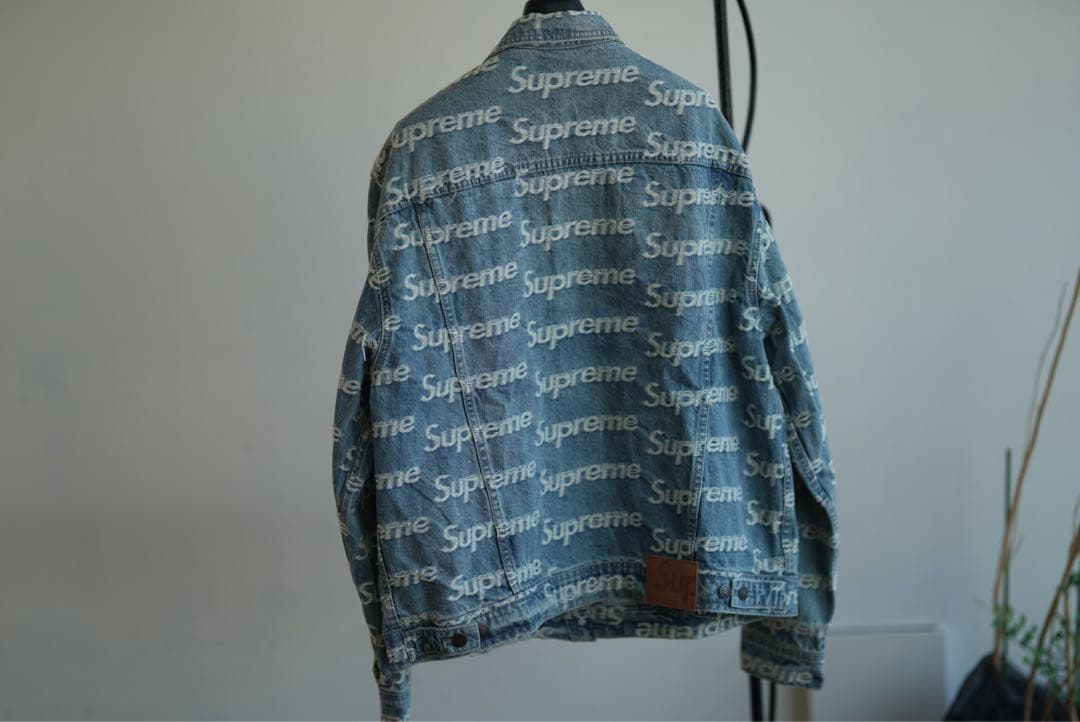 ジャケット・アウター XL Supreme Frayed Logos Denim Trucker