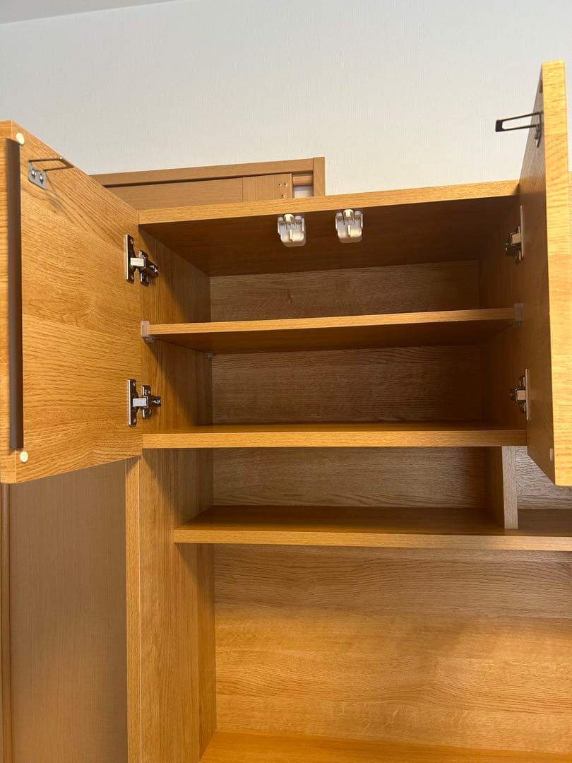 ニトリ　木製食器棚 引き出し付き　梱包・発送頼める便にて送ります♪