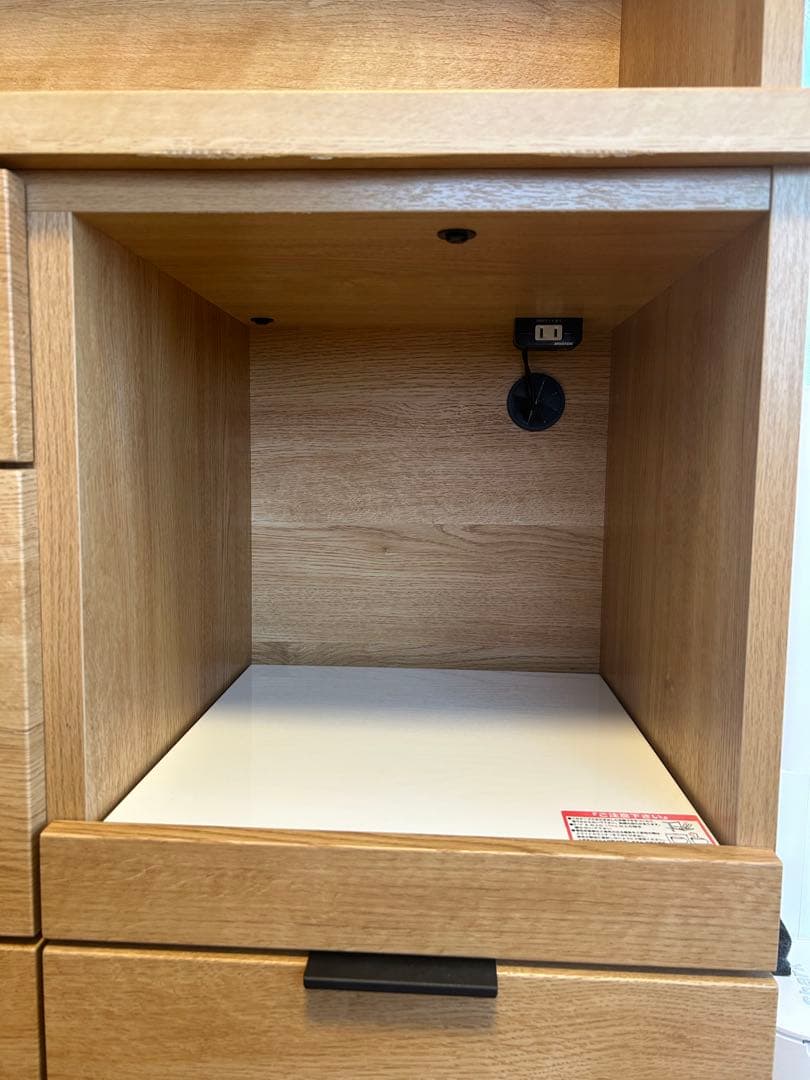 ニトリ　木製食器棚 引き出し付き　梱包・発送頼める便にて送ります♪