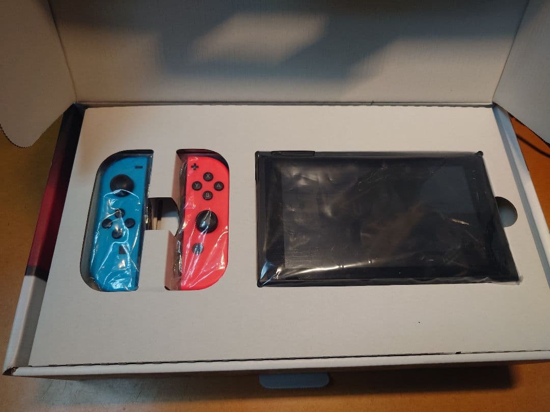 Nintendo Switch本体+マリオカート8DX+モンハンXX+Proコン