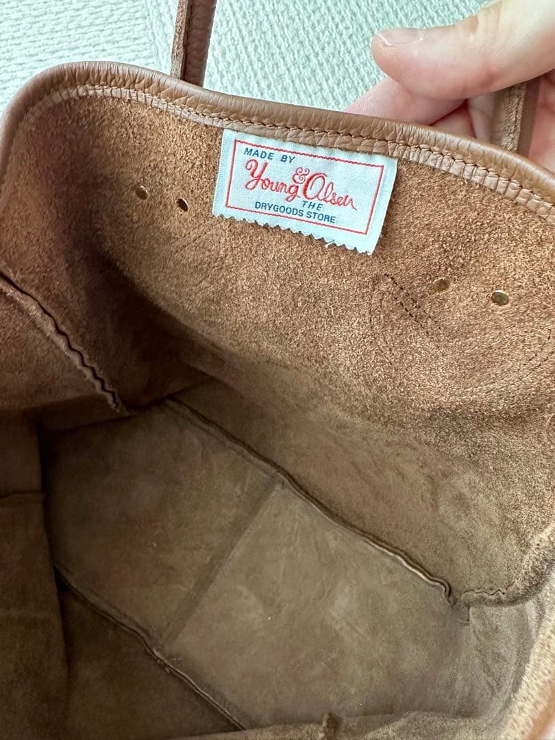 ヤングアンドオルセン　レザートート　Ｍ　ブラウン