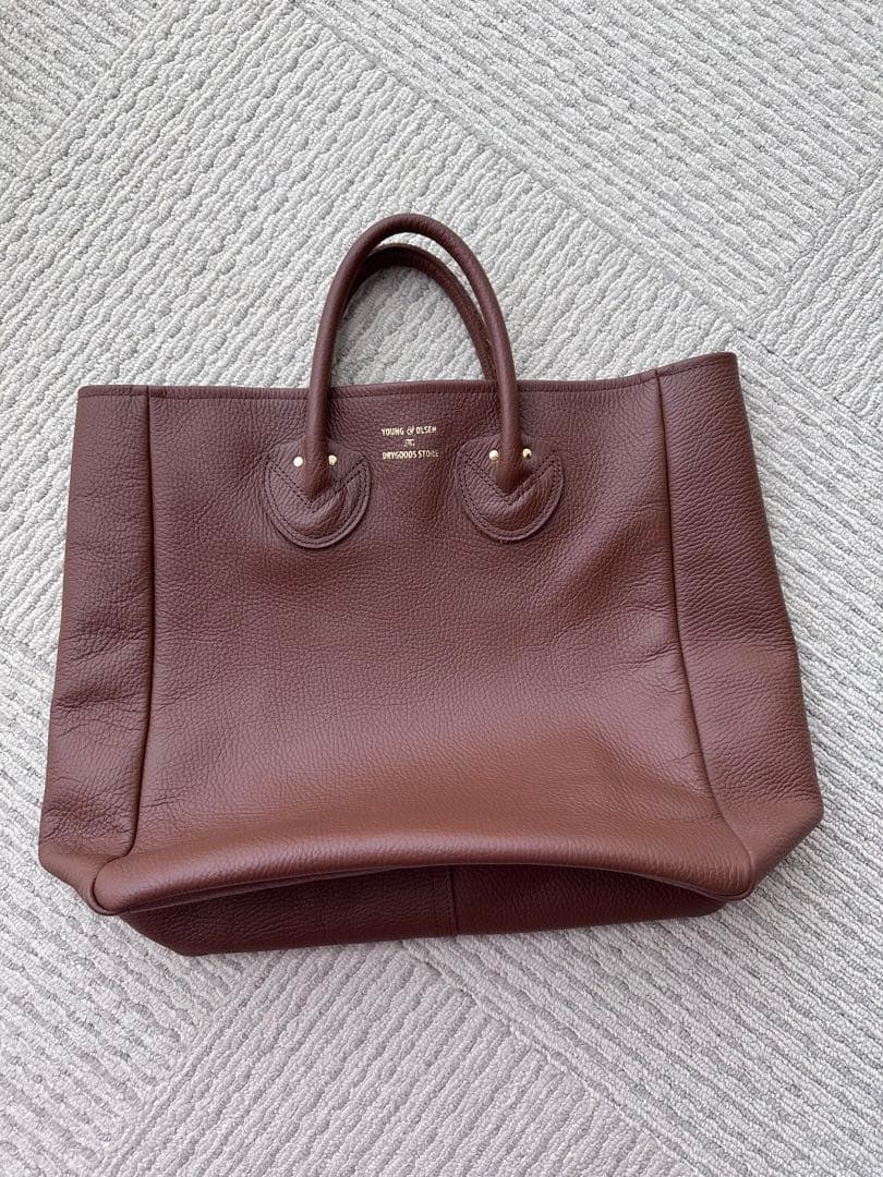 ヤングアンドオルセン　レザートート　Ｍ　ブラウン
