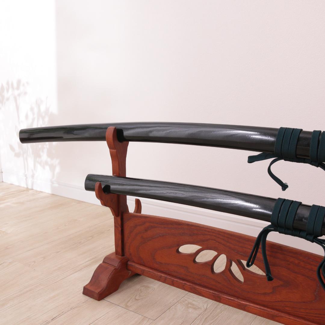 模造刀 日本刀 大小セット 黒柄 木製刀掛け(刀置き)・収納袋セット