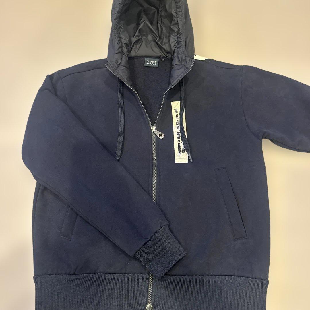 美品　muta MARINE ジップパーカー