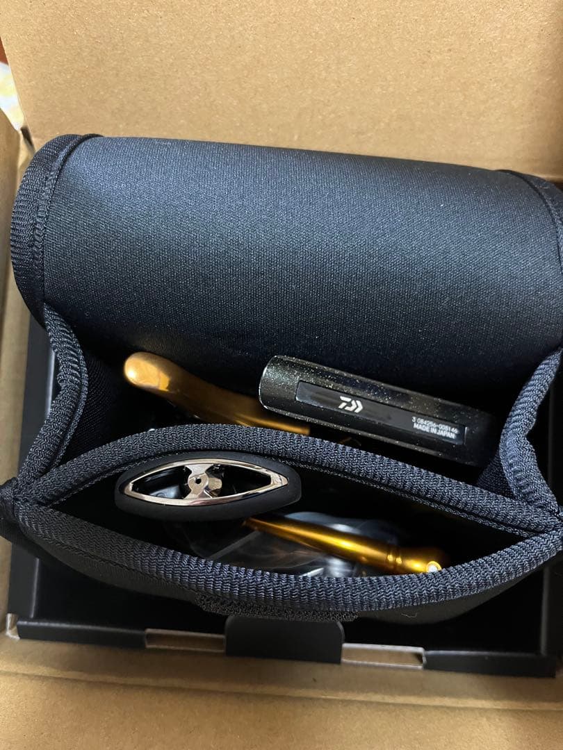 ダイワ 22TOURNAMENT ISO 3000XH-LBD新品未使用