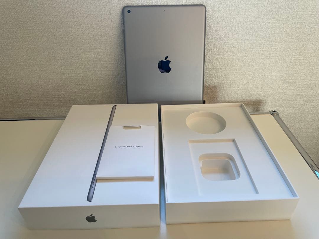 Apple iPad 第六世代　32GB Wifiモデル