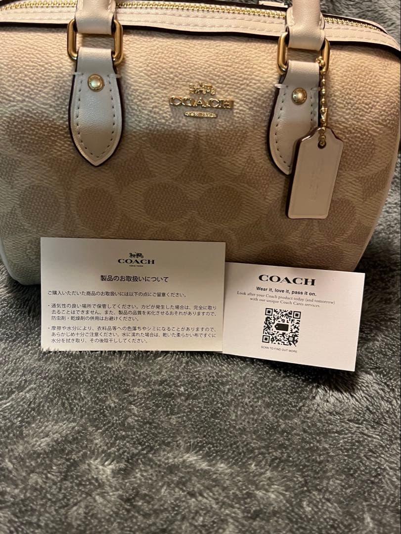 コーチ　ショルダーバッグ シグネチャー　キャンバス 未使用品　新品