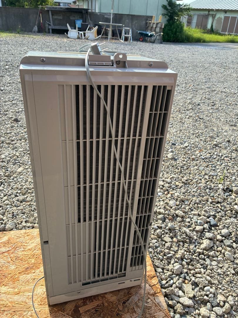 取りに来れる方限定2019年製コロナ窓用エアコン