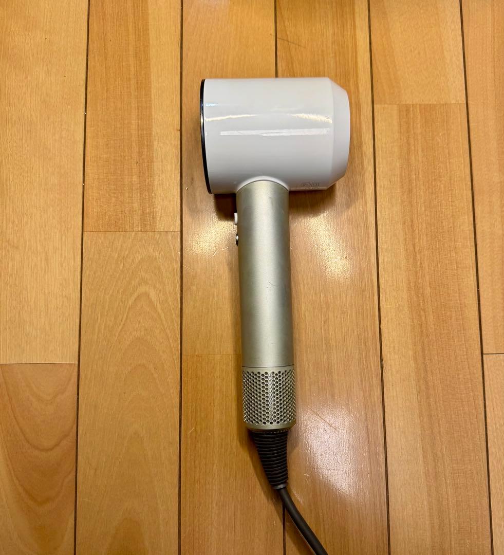 【美品】Dyson Supersonic ドライヤー ブラックHD01