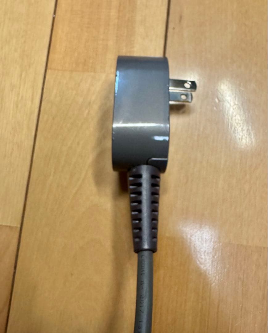 【美品】Dyson Supersonic ドライヤー ブラックHD01