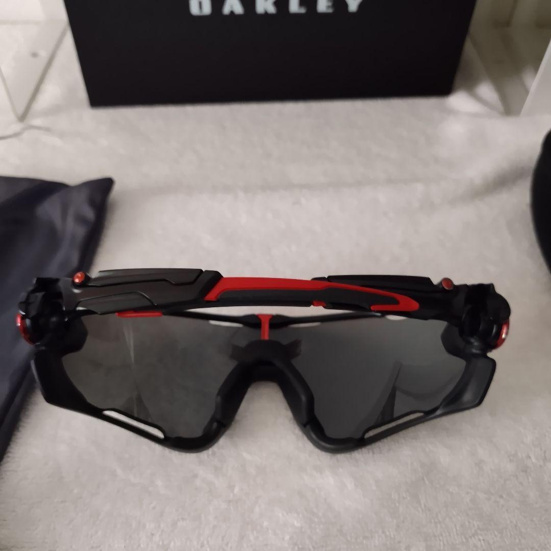 オークリー ジョウブレイカー OAKLEY JAWBREAKER 黒フレーム/赤