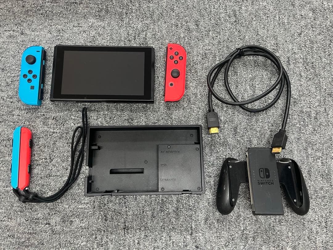 Nintendo Switch ネオンレッド　ブルー　完品　動作問題なし！