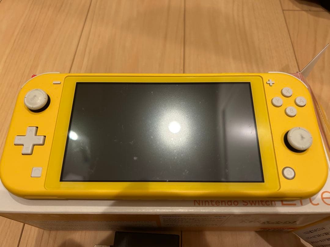 Nintendo Switch Lite イエロー ACアダプター付き