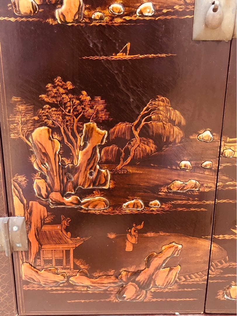 中国の古い 棚 キャビネット アンティーク 格安にて