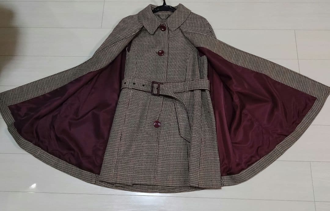 Lily Brown レザーパイピングケープコート　千鳥柄