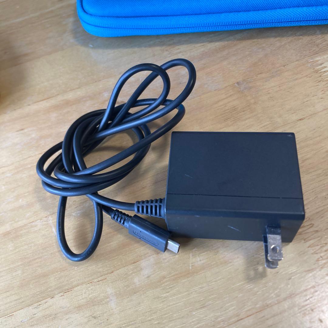 switch liteニンテンドースイッチライト　イエロー　ケース、アダプター付