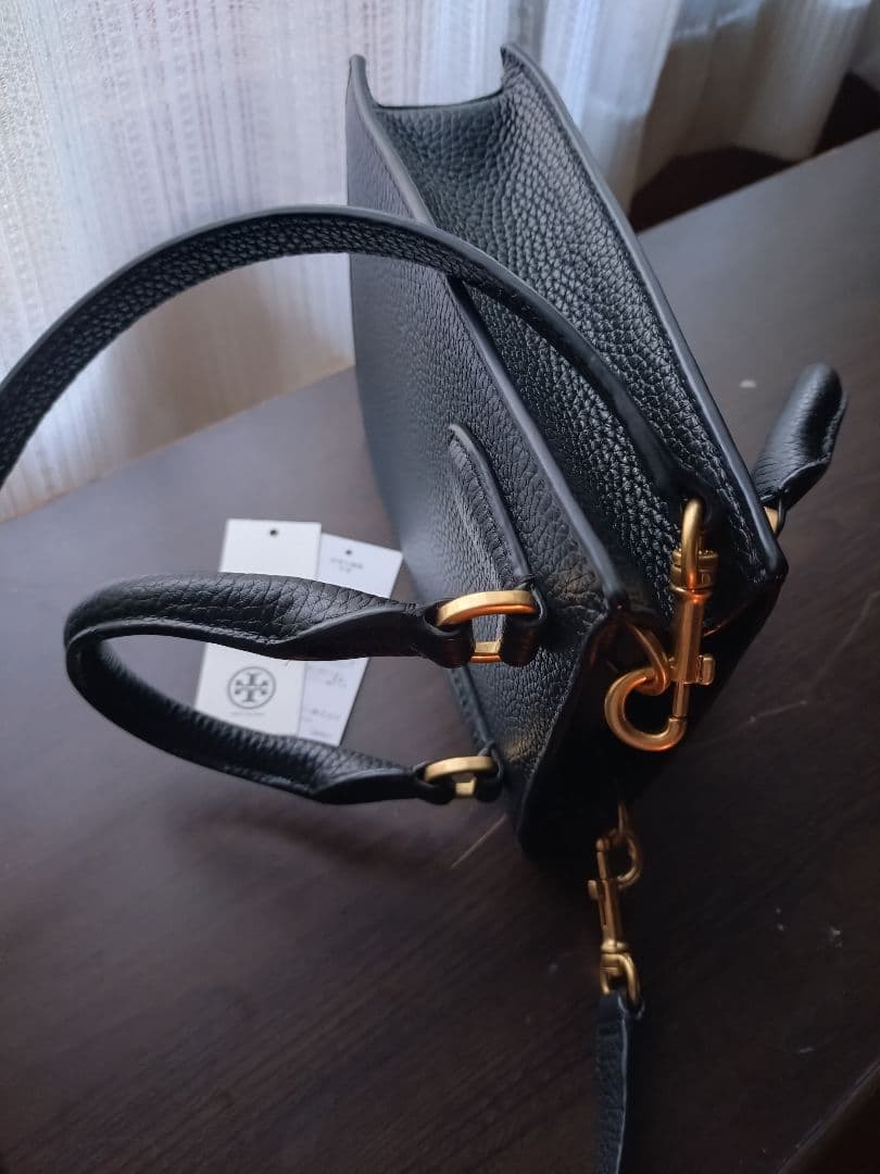 ☆トリーバーチ　ブラック　ミニショルダーバッグ　三井アウトレット