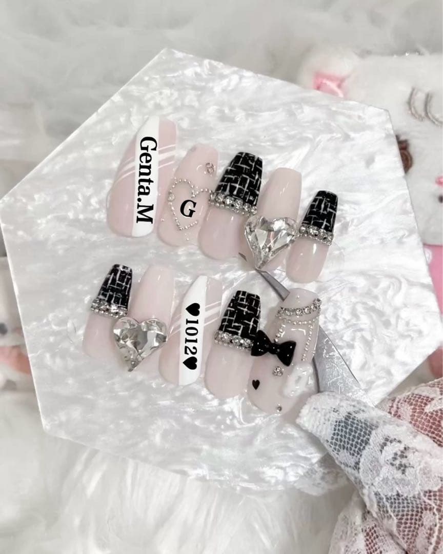 ネイルチップ 量産型 オタク 推しネイル スナ系 ツイード 冬ネイル 黒ネイル